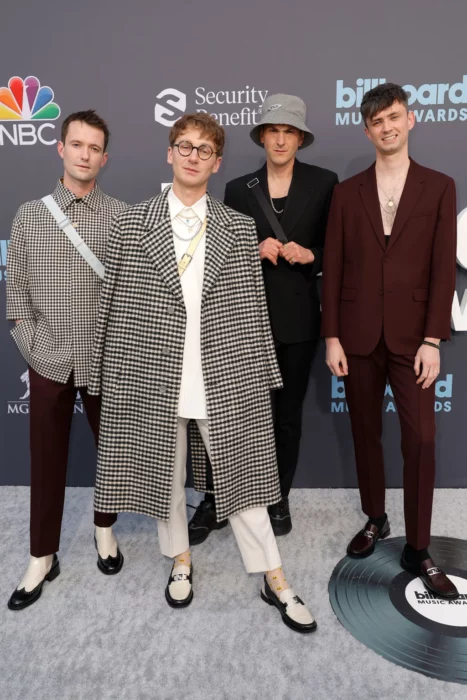 Glass Animals ;los mejores looks de la alfombra roja en los Billboard Music Awards 2022