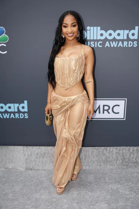 Shenseea ;Best Red Carpet Looks at the 2022 Billboard Music Awards