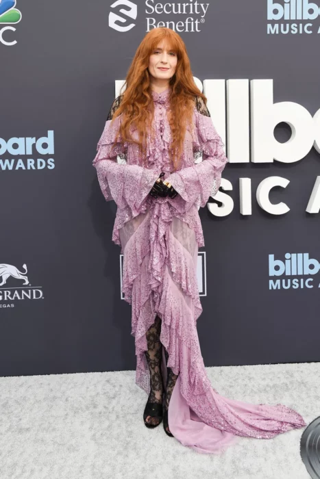 Florence Welch ;los mejores looks de la alfombra roja en los Billboard Music Awards 2022