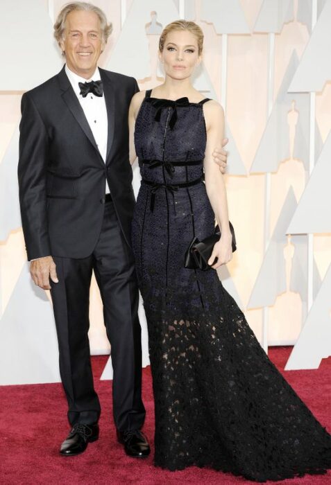 Sienna Miller and Edwin Miller on the red carpet at the Oscars, 2015