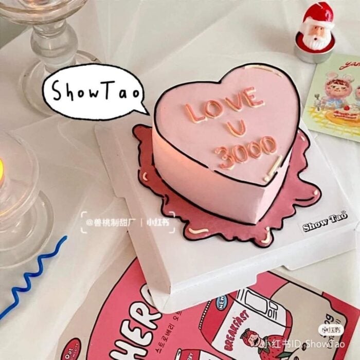 heart cake; 20 pop art style cakes that look like something out of a comic