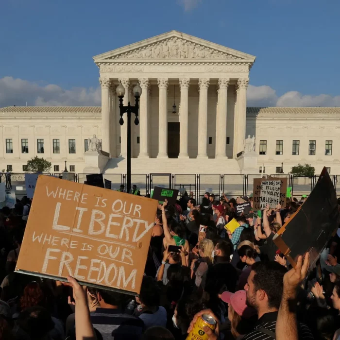 Manifestación a favor del aborto afuera de la Corte Suprema de Estados Unidos 