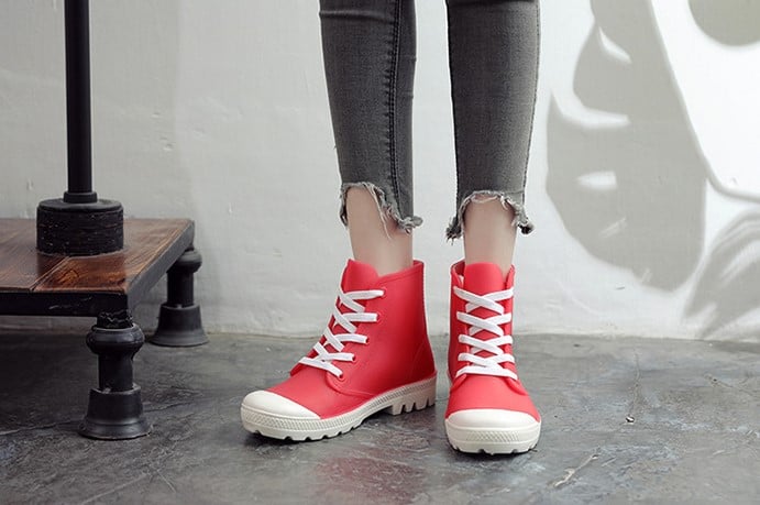 botas rojas ;13 Botines para lluvia que se convertirán en tu básico favorito