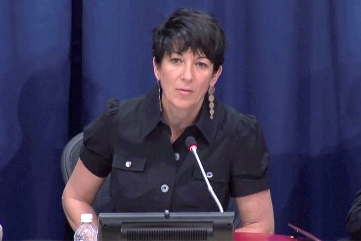 Ghislaine Maxwell, sentenciada a 20 años de prisión por delitos sexuales