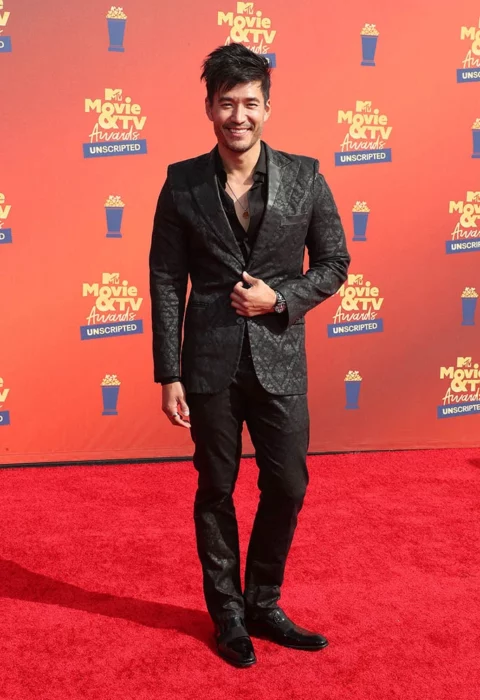 Kevin Kreider Los mejores looks en la alfombra roja de los MTV Movie & TV Awards
