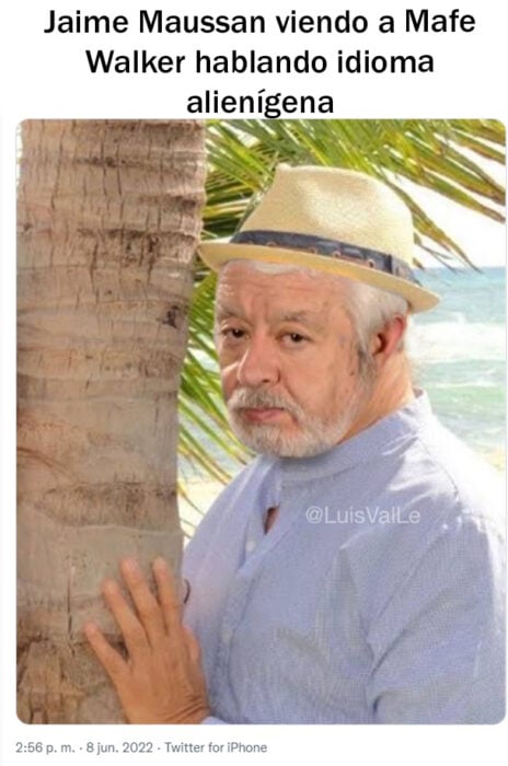 meme de Jaime Maussan en el cuerpo de Juan Gabriel escondido detrás de la palmera