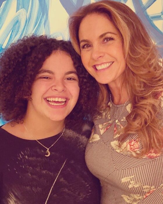 Lucero junto a su hija Lucerito Mijares 