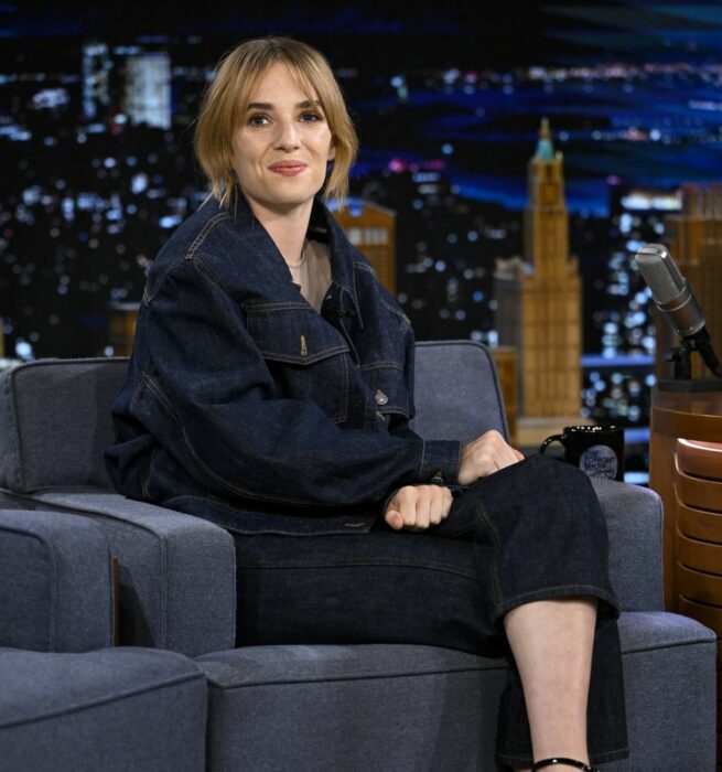 Maya Hawke during her presentation on Jimmy Fallon's show tonight