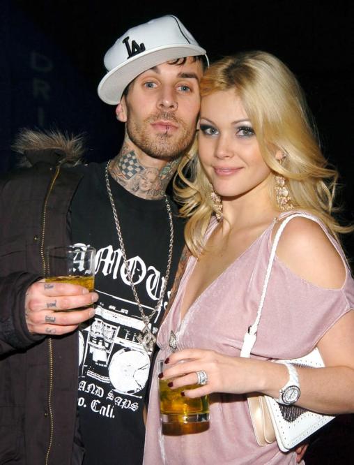 Travis Barker a lado de Shanna Moakler 