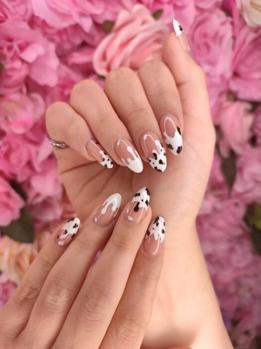 diseño de vaca ;13 Ideas para darle un giro cool a tu clásica manicura francesa