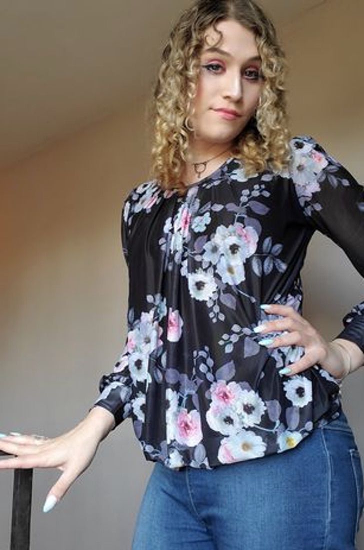 28yearold woman acts like a baby… she wears a diaper and even falls