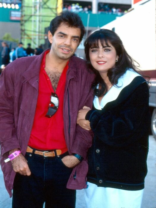 Eugenio Derbez next to Victoria Ruffo 