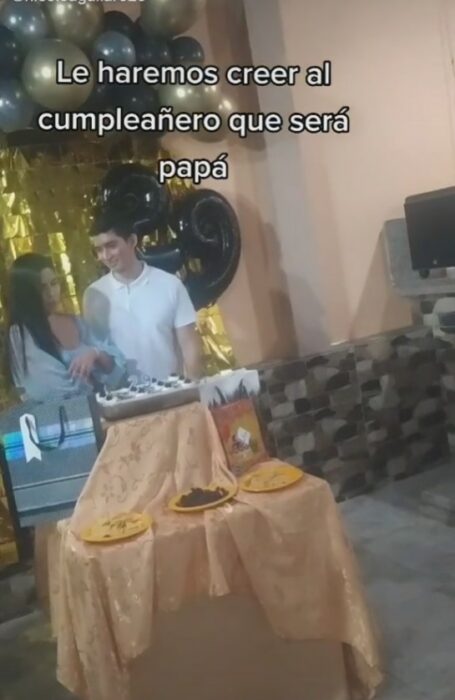 captura de pantalla del video en el que le jugaron una broma a un chico en su fiesta de cumpleaños 