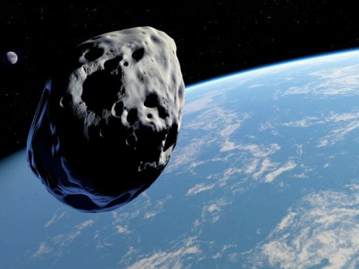 Asteroide cerca del planeta Tierra