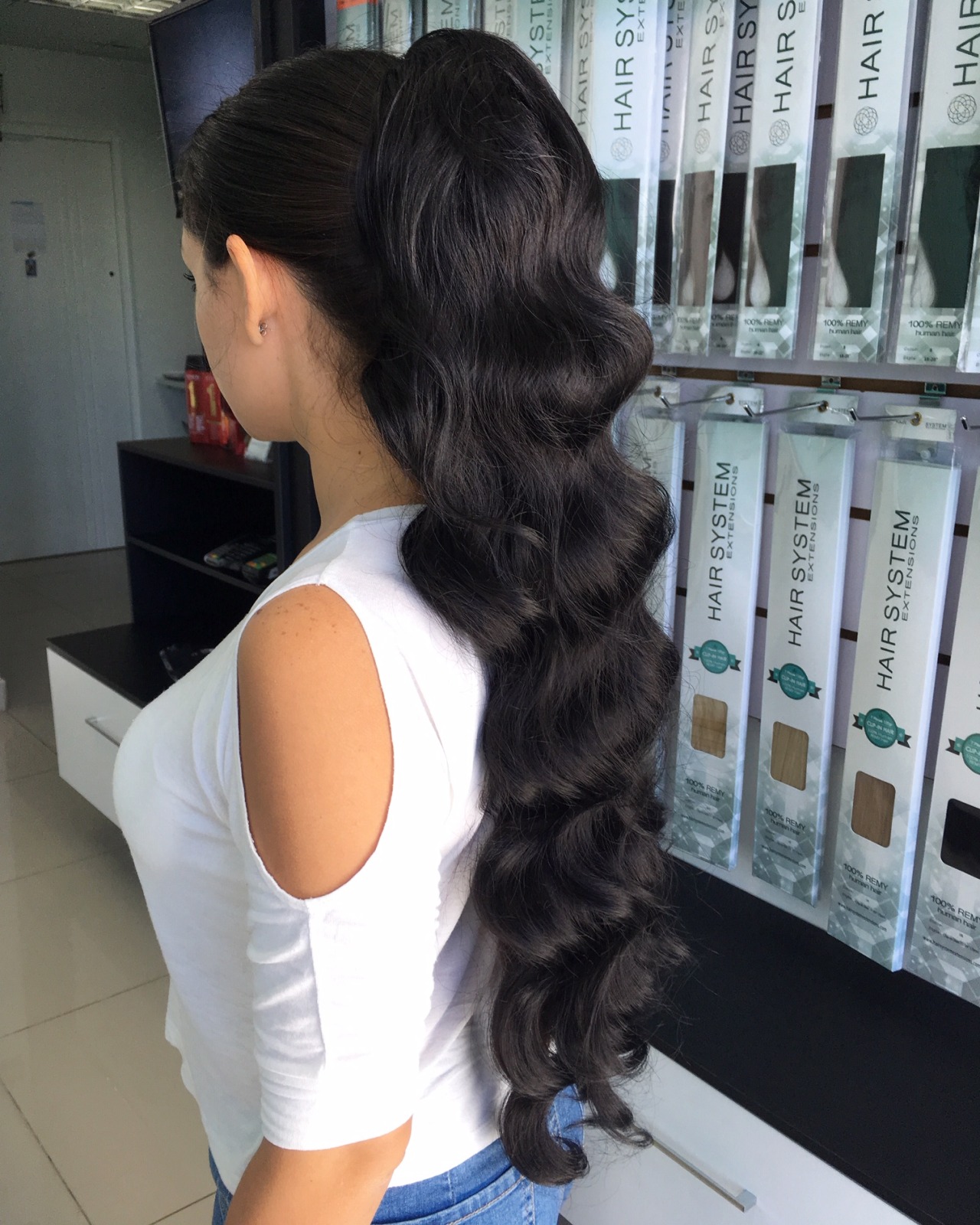 Peinados que te harán lucir más tus extensiones de cabello