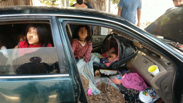 Niños fueron encontrados dentro de un carro en Tijuana 