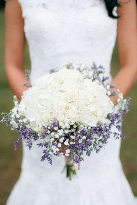 orquidea ;15 Hermosos ramos de lavanda para llegar al altar 