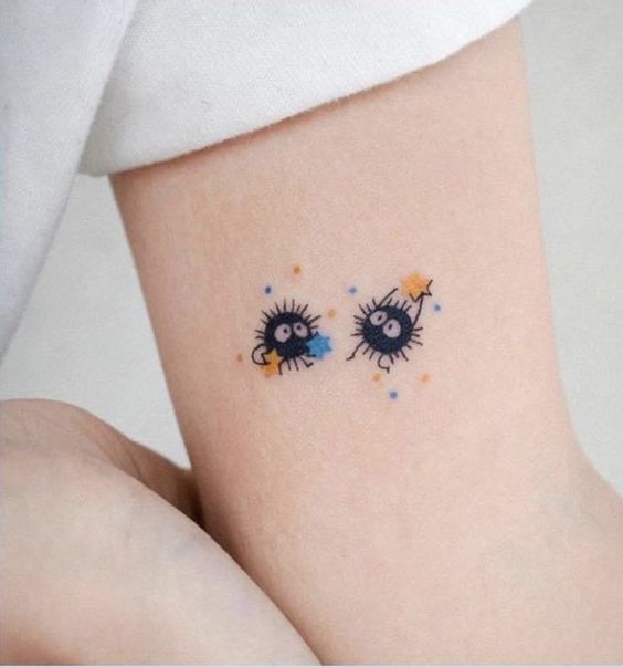 fluff; 15 miniature tattoos that will make you sigh with their beauty