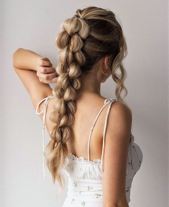 Ponytail segments; 15 Braids to be a true 'little mexican girl core'