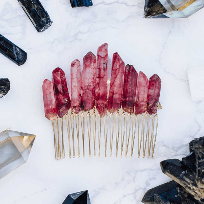 comb made with pink quartz 