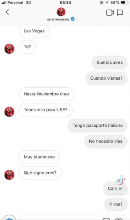 screenshot showing the messages that Cristian Castro sent to a fan 