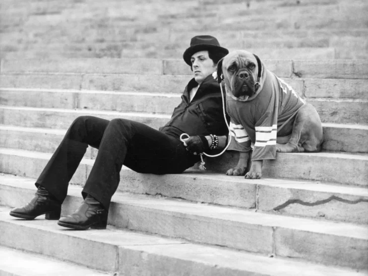 Sylvester Stallone en Rocky con su perro Butkus