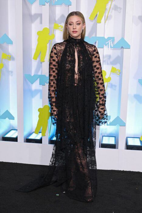 Lili Reinhardt;  The best red carpet looks from the 2022 MTV VMAs