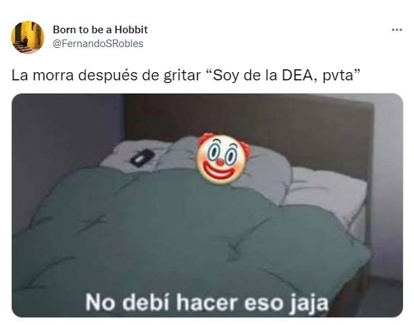 meme del niño acostado en su cama con el meme de Lady DEA 