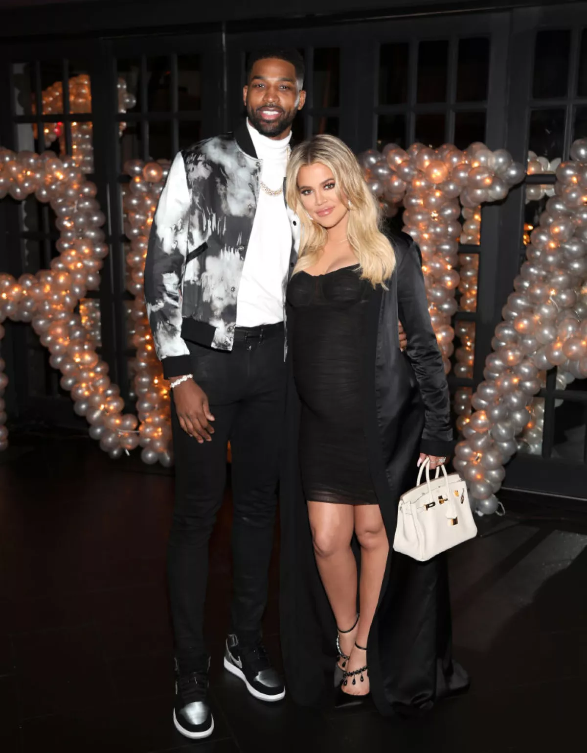 Tristan Thompson junto a Khloe Kardashian 