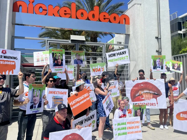 Alexa Nikolas, ex-Zoey 101 actress protests outside Nickelodeon against child abuse