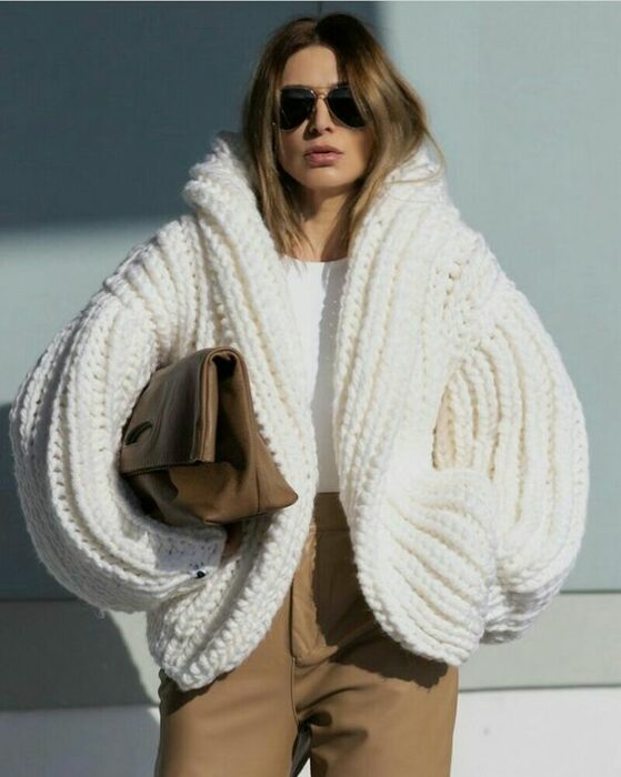 blanco; 13 Chunky cardigans que merecen un espacio en tu armario