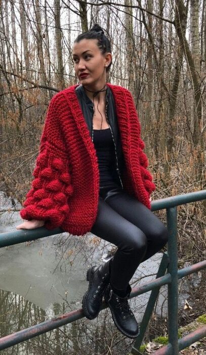 rojo; 13 Chunky cardigans que merecen un espacio en tu armario