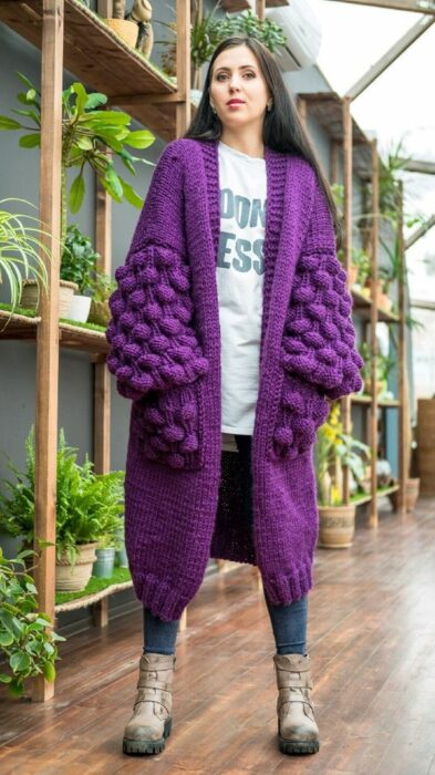 morado; 13 Chunky cardigans que merecen un espacio en tu armario