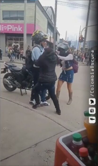 screenshot of a woman who caught her husband with her lover in Bogotá 