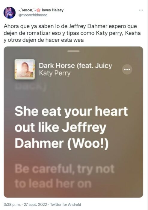 captura de pantalla de un tuit que critica a Katy Perry 
