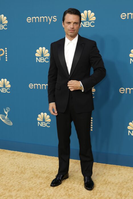 Sebastian Stan; Los mejores looks de alfombra roja en los premios Emmy 2022 