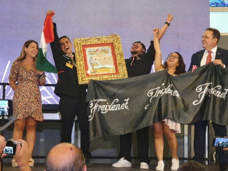 Mexicanos ganan premio por la mejor paella del mundo en Valencia 