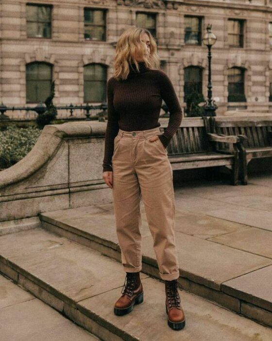 brown pants; 15 Outfits that will put you in tune with autumn