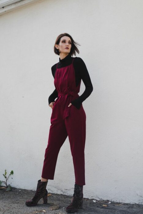 wine jumpsuit ;15 outfits that will put you in tune with autumn