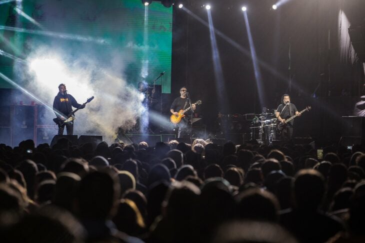 Fotografía de la banda Molotov en su presentación en Concepción, Chile 