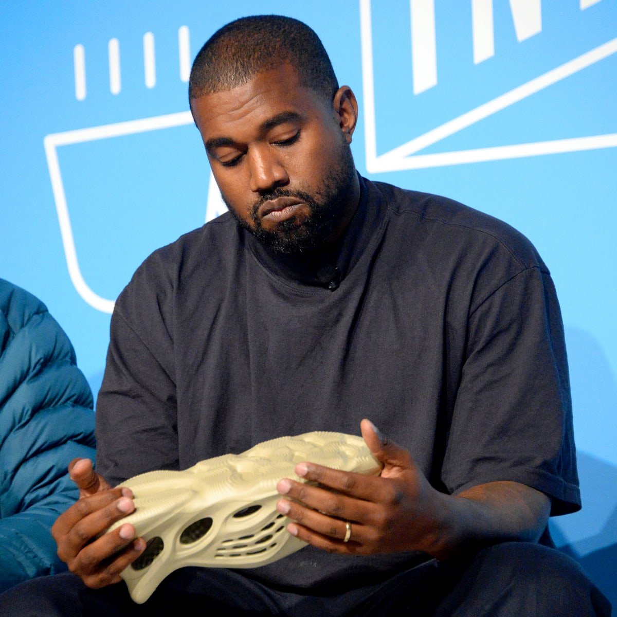 Otro más: Adidas pone fin a relación comercial con Kanye West