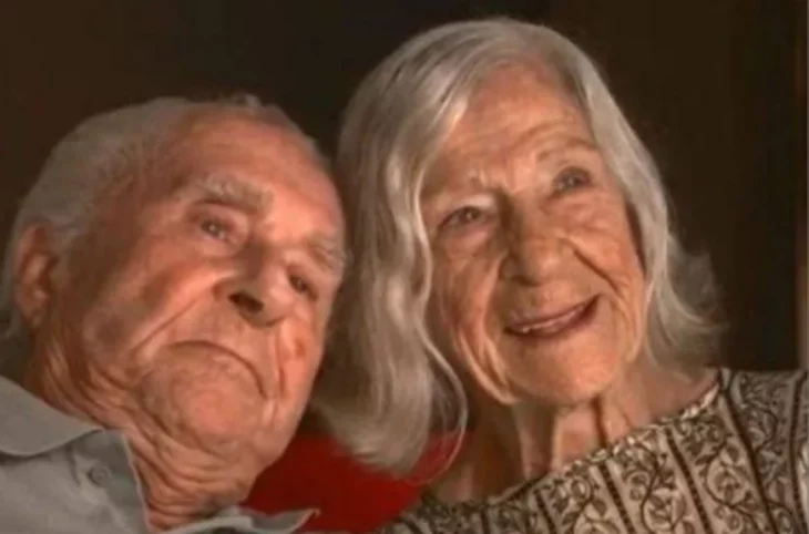 couple of grandparents in love