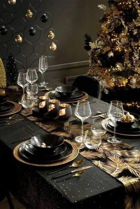 mesa para la cena de navidad en color negro