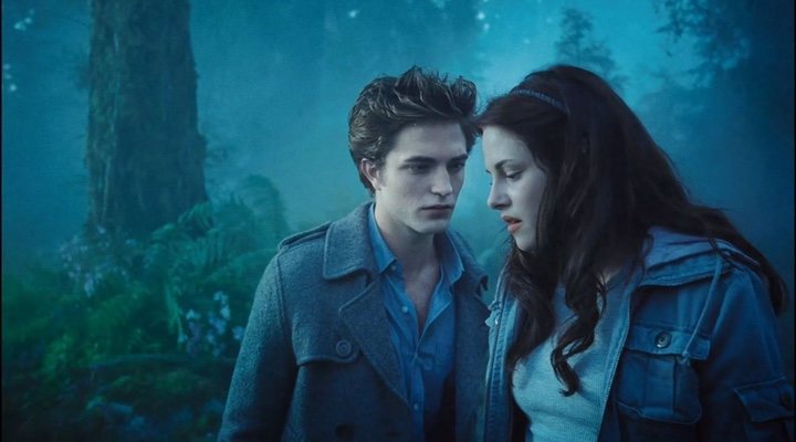 The sickest behaviors that Edward Cullen did and that we thought were romantic 