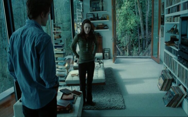 The sickest behaviors that Edward Cullen did and that we thought were romantic 