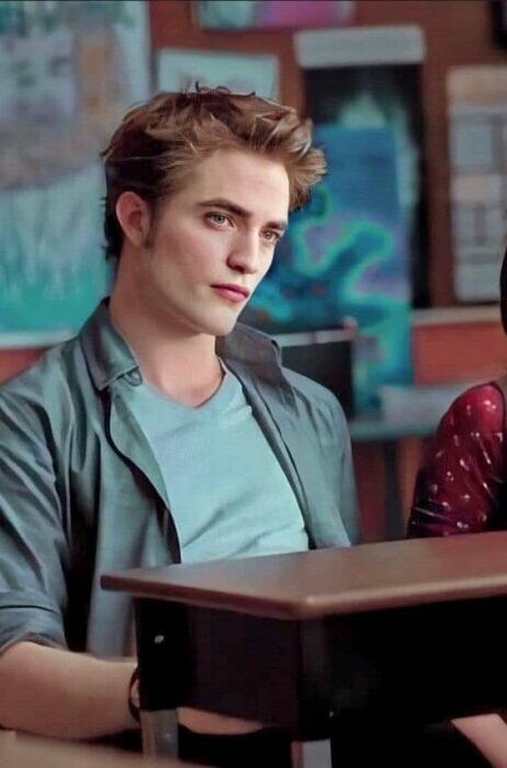 The sickest behaviors that Edward Cullen did and that we thought were romantic 