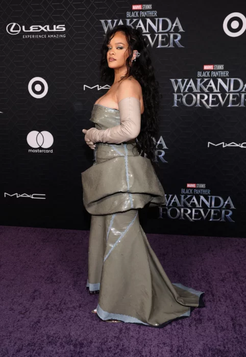 Rihanna en el estreno en Hollywood de Black Panther 2