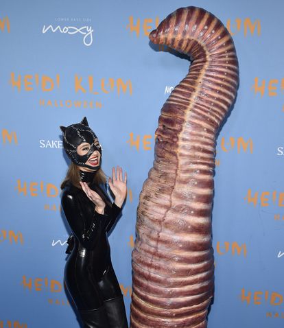 Heidi Klum surprises with a grotesque worm costume for Halloween