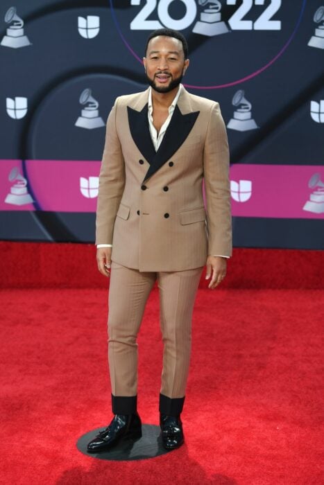Jhon Legend; Los mejores looks en la alfombra roja de los Latin Grammy 2022