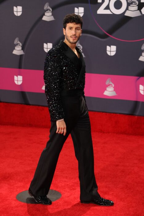 Sebastián Yatra; Los mejores looks en la alfombra roja de los Latin Grammy 2022